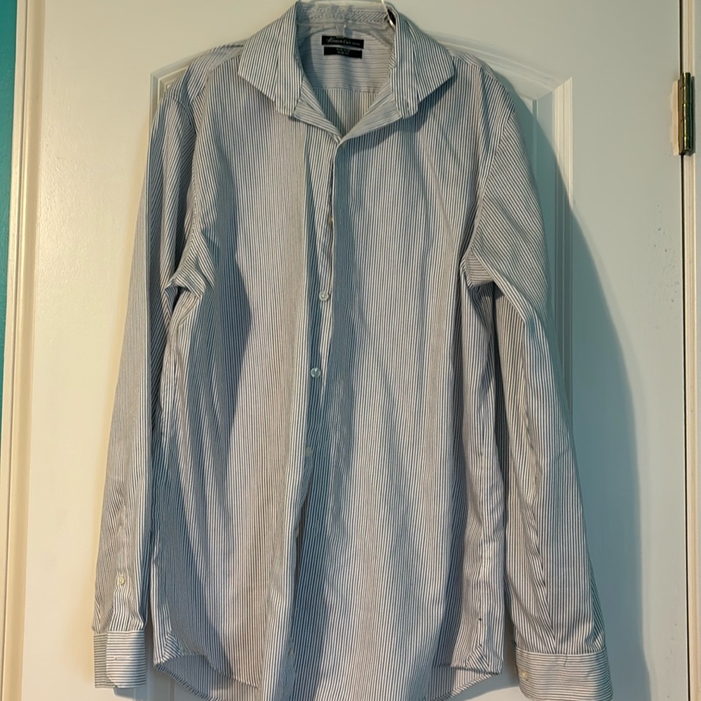 Kenneth Cole Button Down non iron Dress shirt